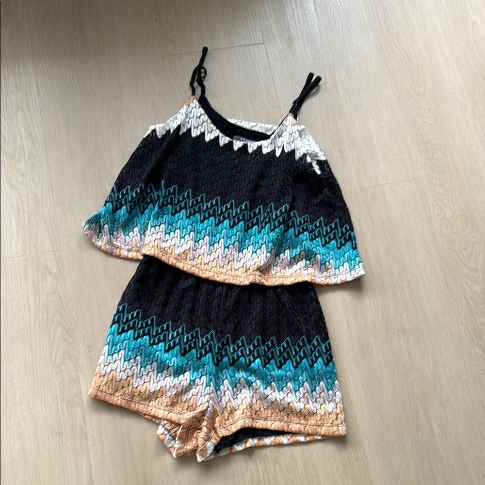 Scoop NYC Black and Cream knit shorts romper.